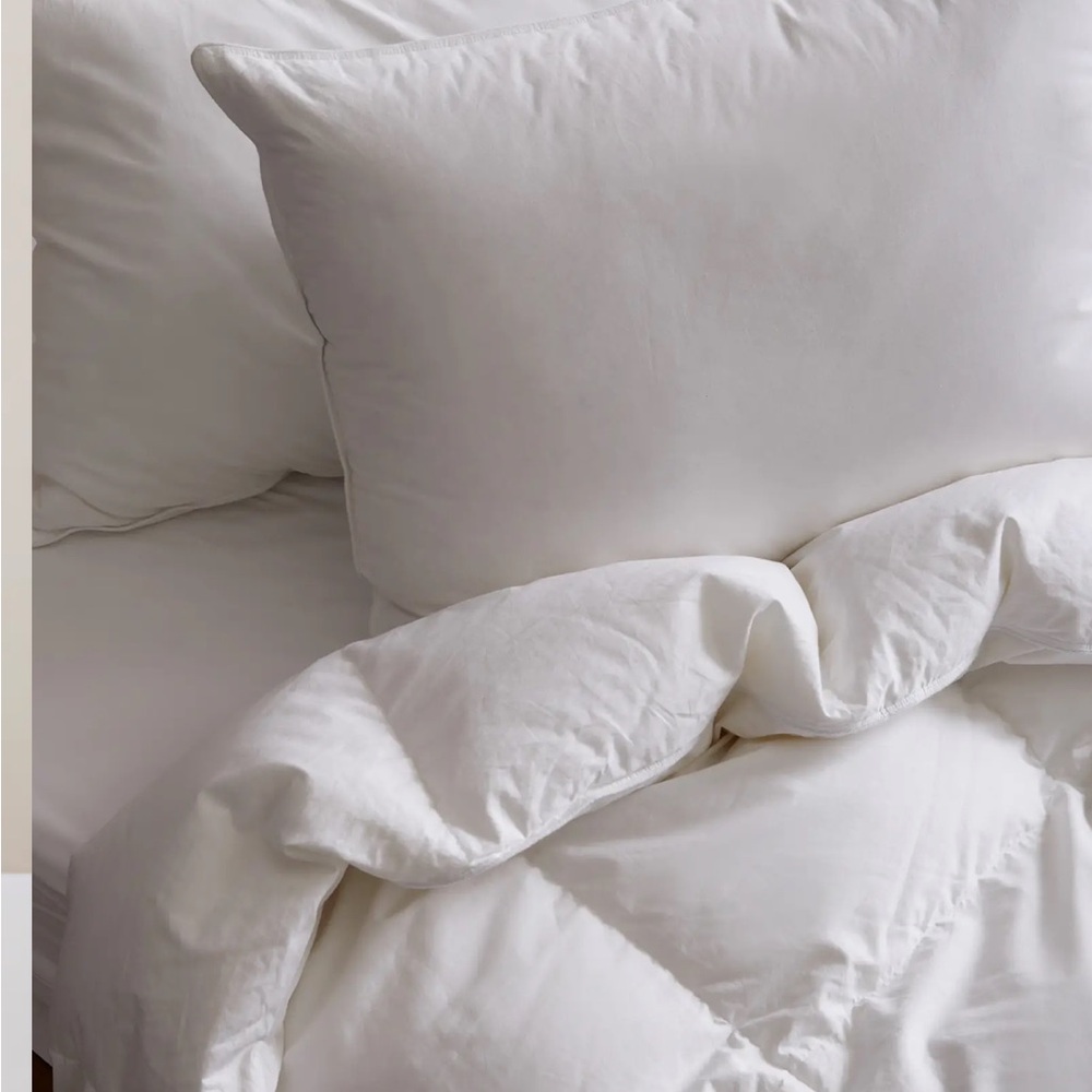 QUINCE Premium Down Alternative Comforter Full/Queen 7274 - Picture 4 of 5